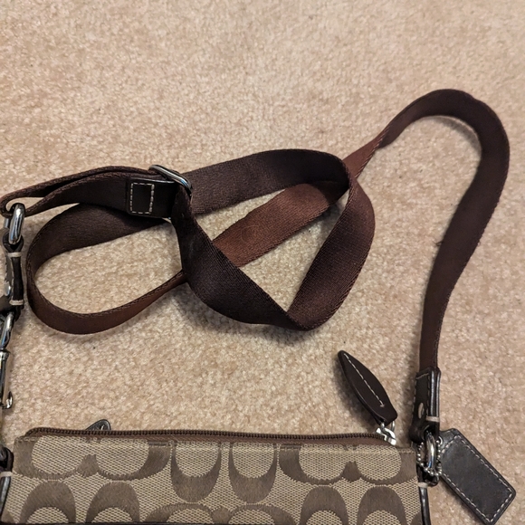 Classic coach crossbody bag - Picture 2 of 4